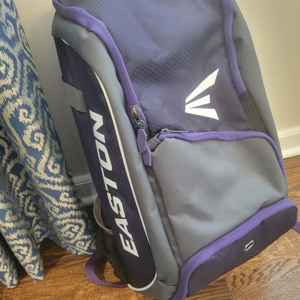 Easton Girl's softball bag